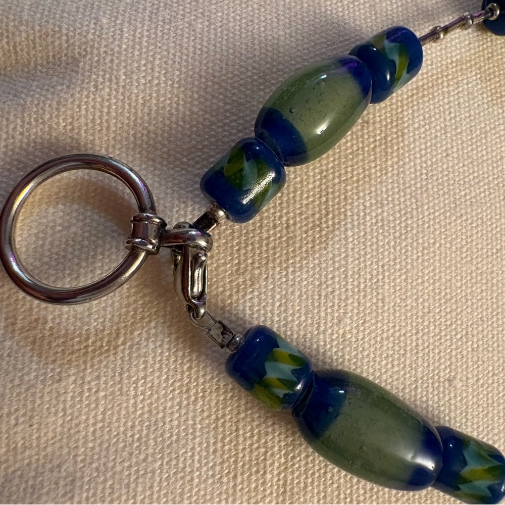 Pretty Eyeglass Holder Necklace (glasses not included)